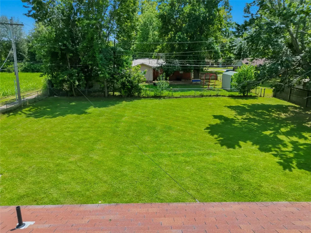 702 W Walnut Street Stilwell, OK 74960