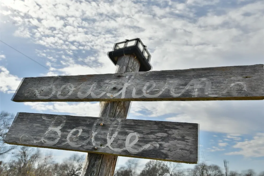 12570 Fm 1155 E The Southern Belle Cottage Washington, TX 77880