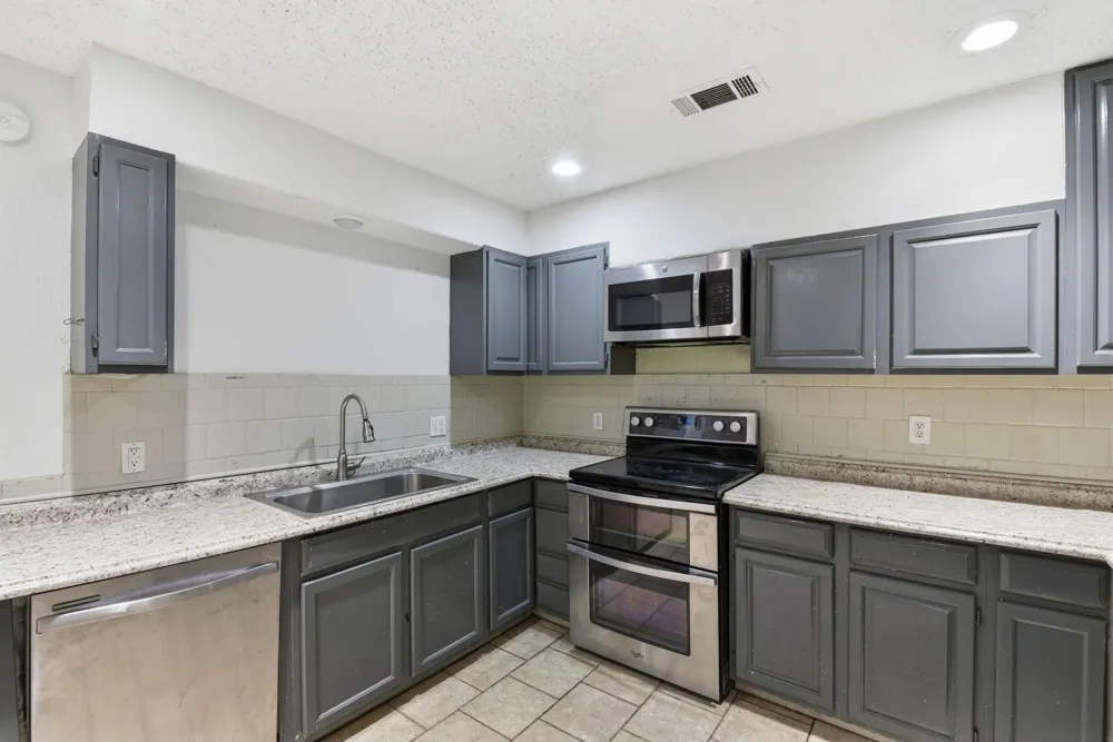 402 Anderson Road Livingston, TX 77351