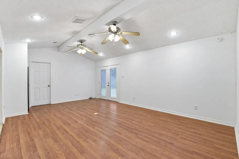 402 Anderson Road Livingston, TX 77351