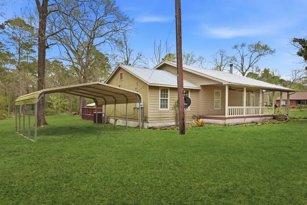 402 Anderson Road Livingston, TX 77351