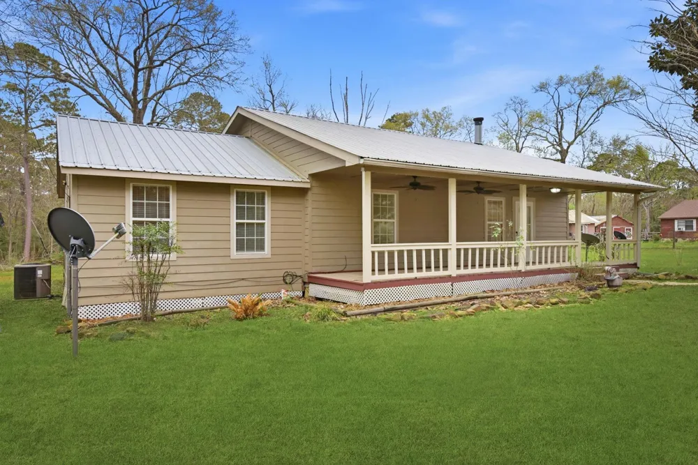 402 Anderson Road Livingston, TX 77351