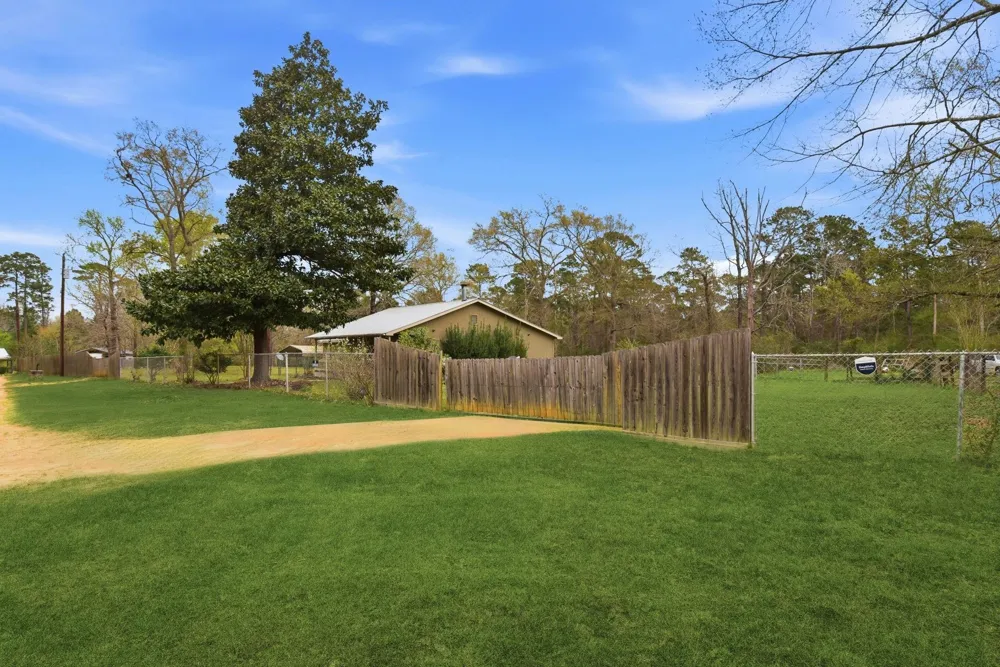 402 Anderson Road Livingston, TX 77351