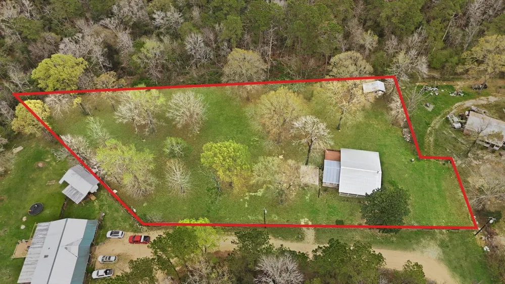402 Anderson Road Livingston, TX 77351