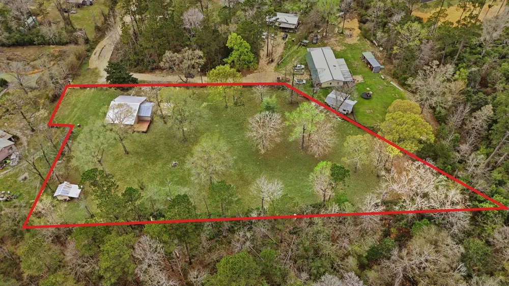 402 Anderson Road Livingston, TX 77351