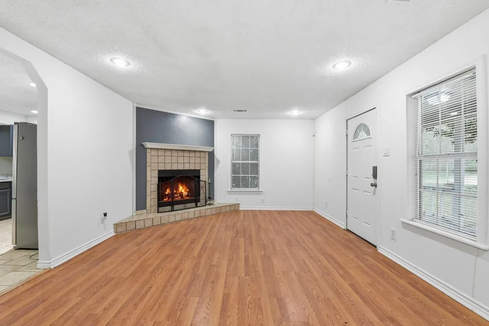 402 Anderson Road Livingston, TX 77351