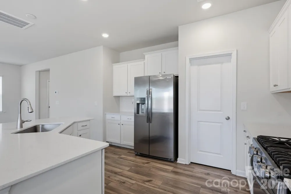 7412 Echoing Hills Lane Maiden, NC 28650