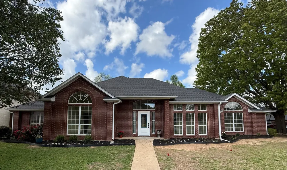 3025 Aspen Paris, TX 75462