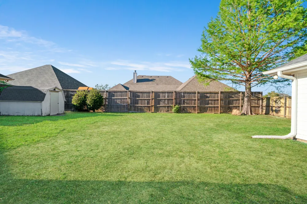 3025 Aspen Paris, TX 75462