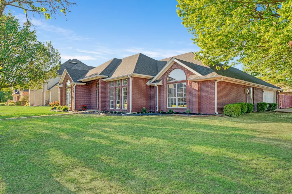 3025 Aspen Paris, TX 75462