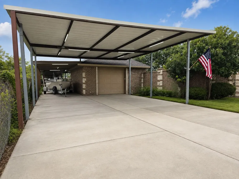 390 County Road 1030 Kingsville, TX 78363