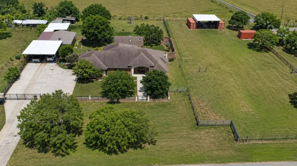 390 County Road 1030 Kingsville, TX 78363