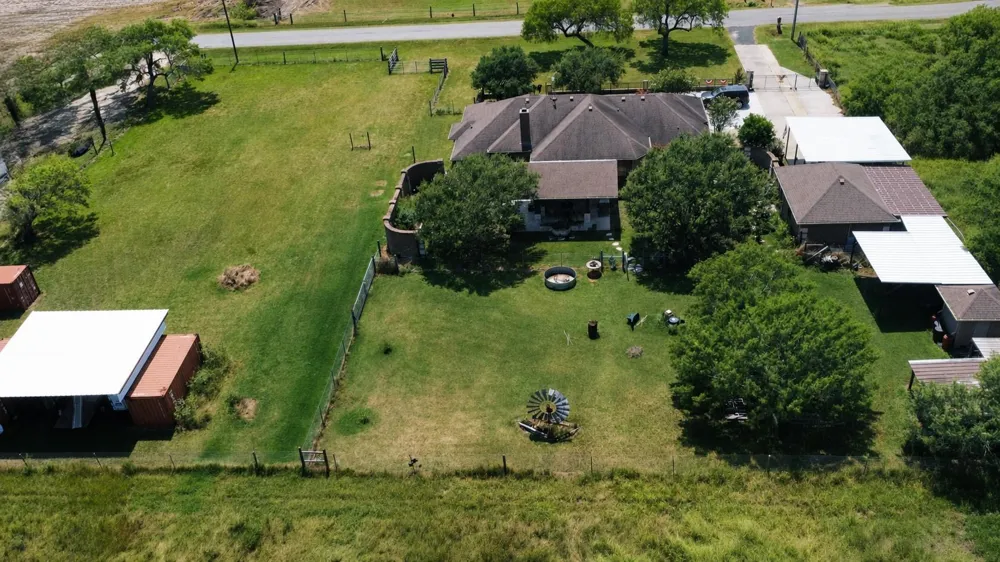390 County Road 1030 Kingsville, TX 78363