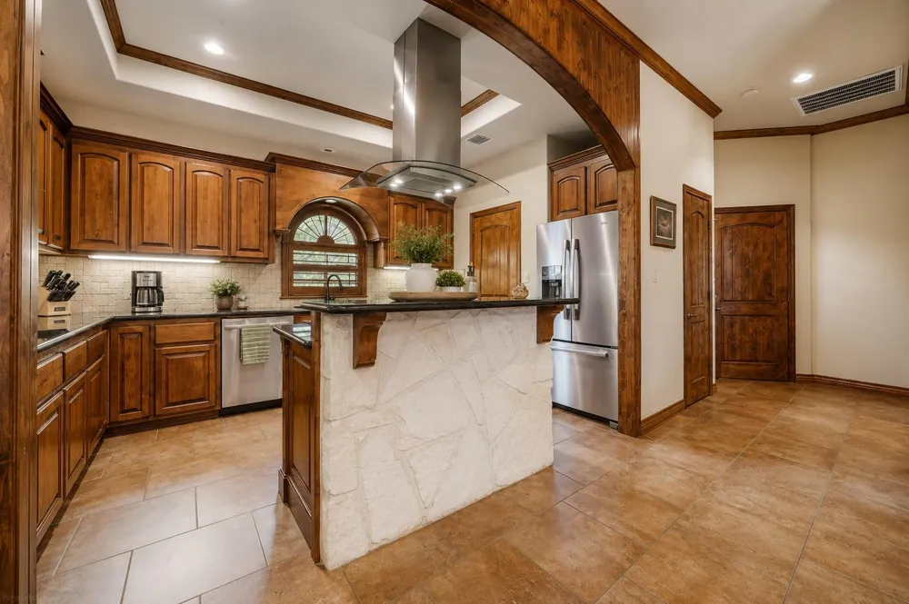 390 County Road 1030 Kingsville, TX 78363