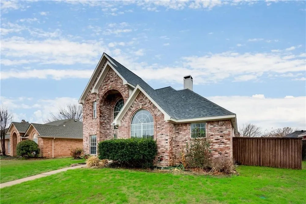 1504 Country Lane Allen, TX 75002