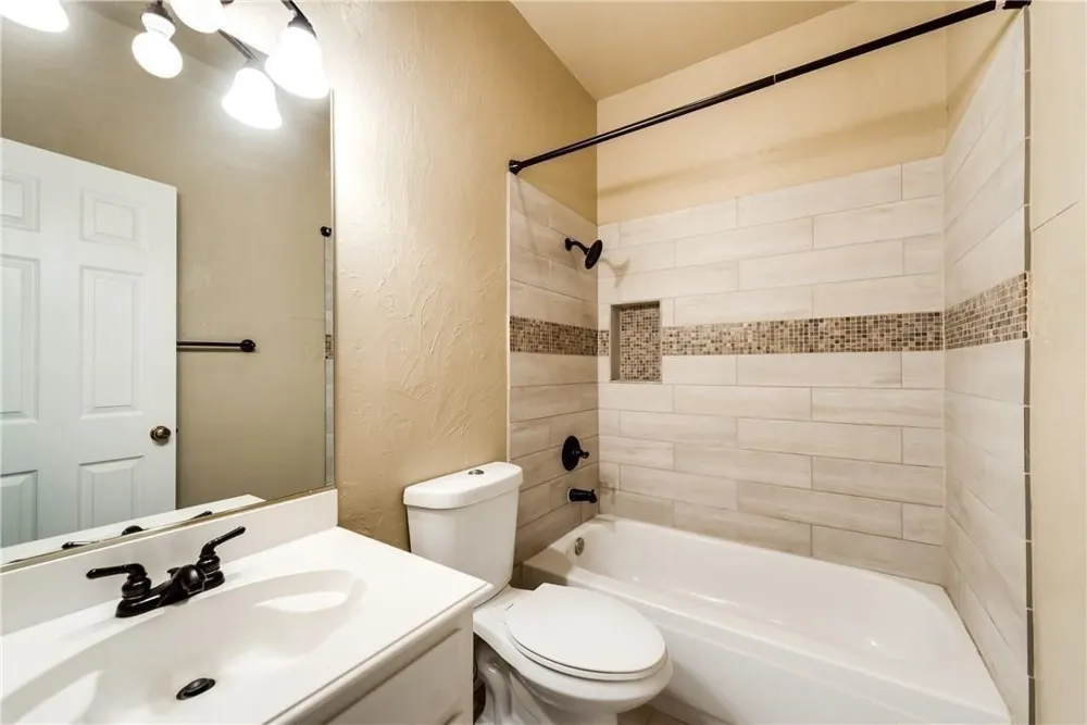 1504 Country Lane Allen, TX 75002