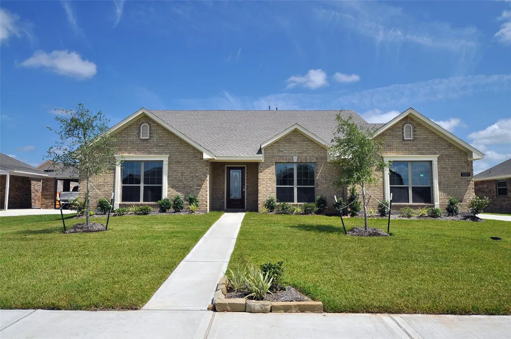 2210 Fortuna Drive League City, TX 77539