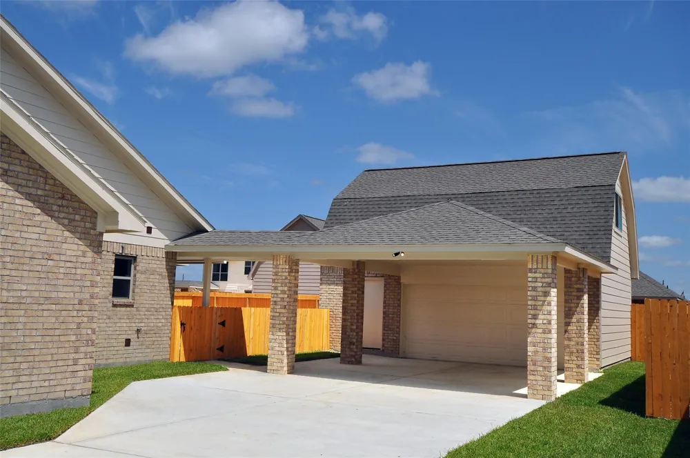 2210 Fortuna Drive League City, TX 77539