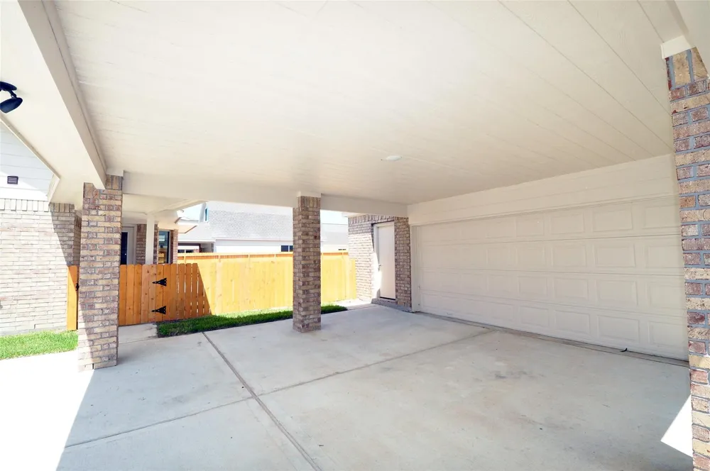 2210 Fortuna Drive League City, TX 77539