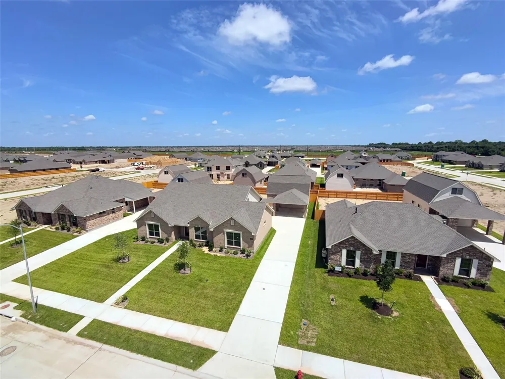 2210 Fortuna Drive League City, TX 77539