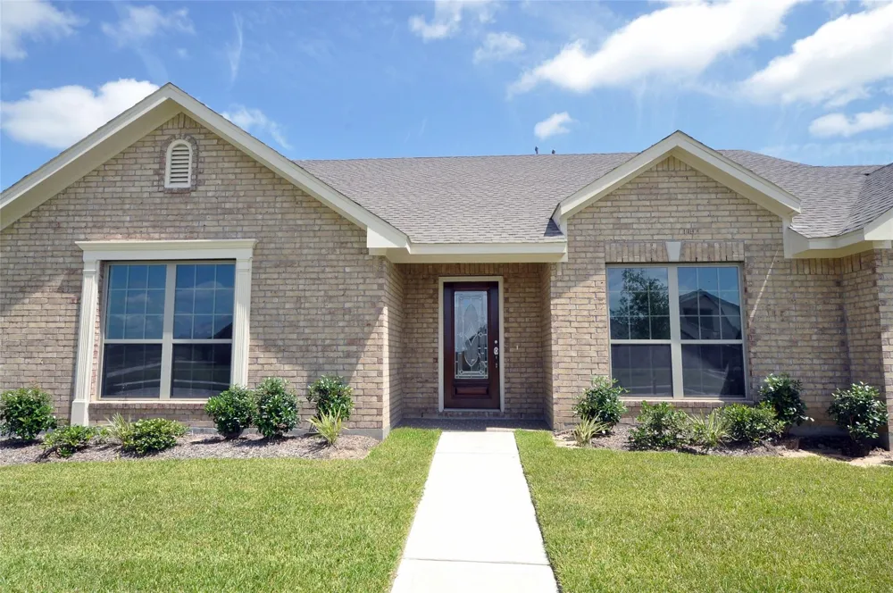 2210 Fortuna Drive League City, TX 77539