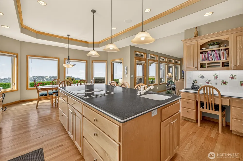 132 Bogey Boulevard Chelan, WA 98816