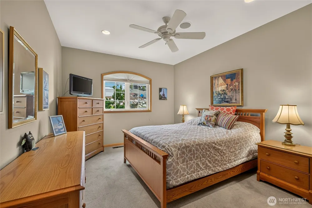 132 Bogey Boulevard Chelan, WA 98816