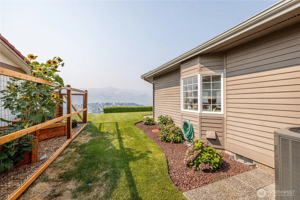 132 Bogey Boulevard Chelan, WA 98816