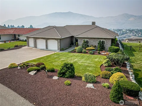 132 Bogey Boulevard