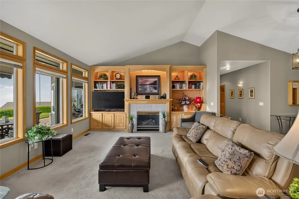 132 Bogey Boulevard Chelan, WA 98816