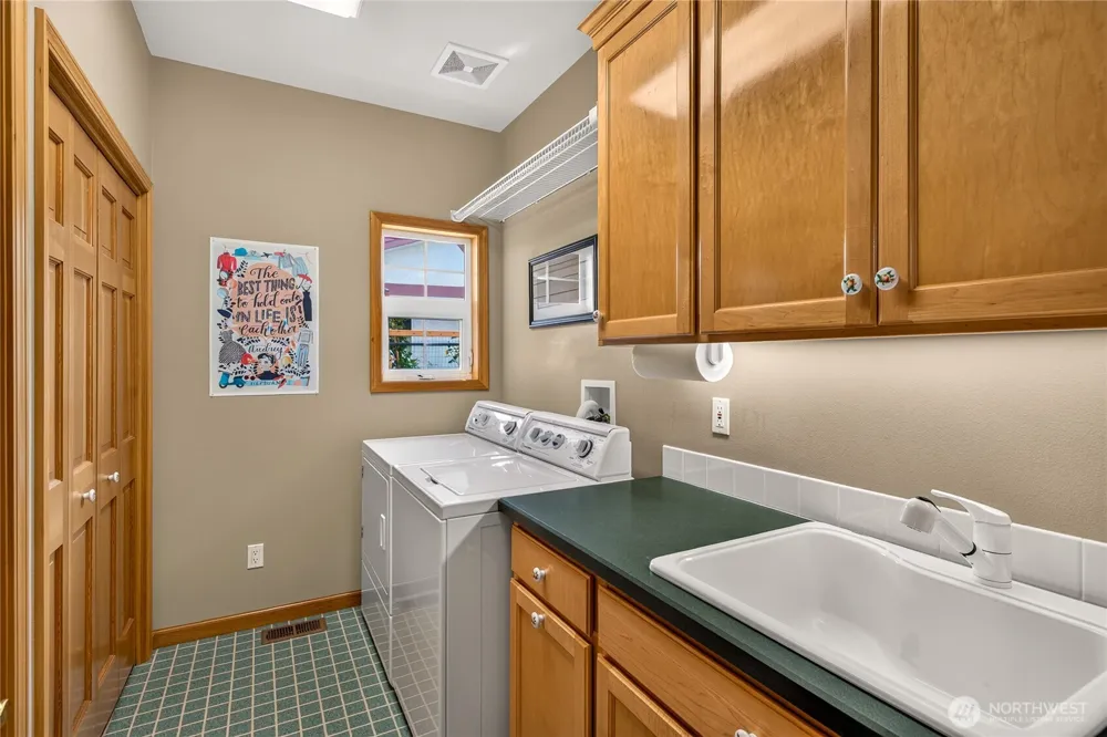 132 Bogey Boulevard Chelan, WA 98816