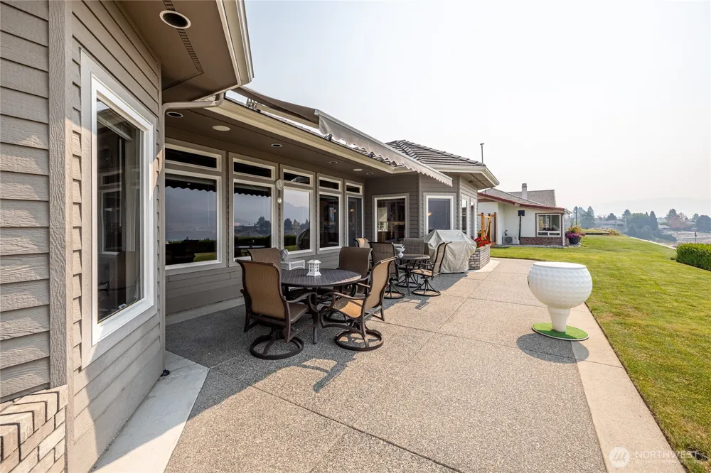 132 Bogey Boulevard Chelan, WA 98816