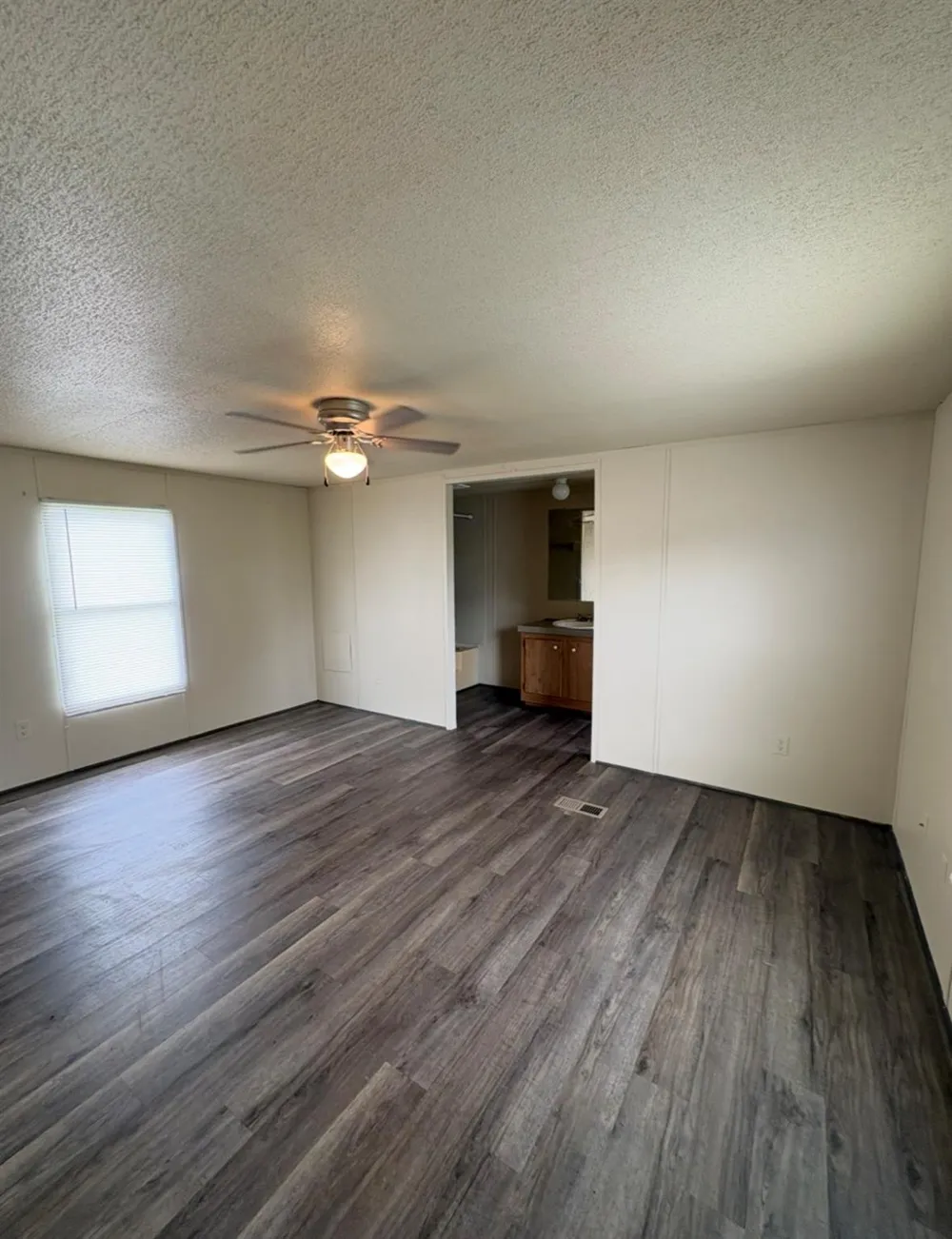 31812 Waller Tomball Road #6 Waller, TX 77484