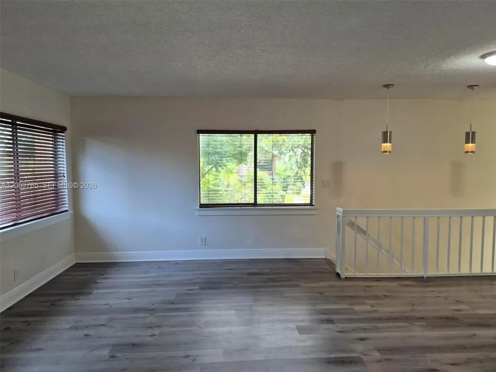 214 Wimbledon Lake Dr #57 Plantation, FL 33324