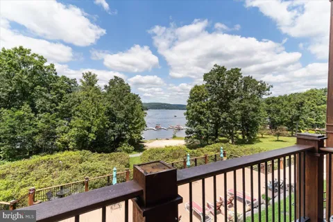 565 GLENDALE ROAD #213
