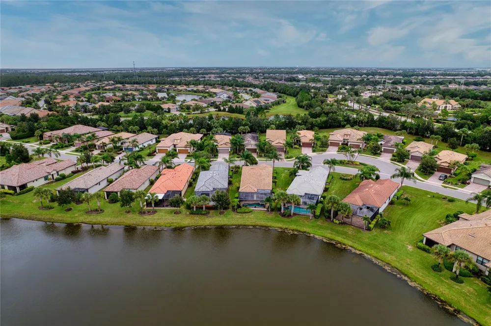 17044 KENTON TERRACE Bradenton, FL 34202