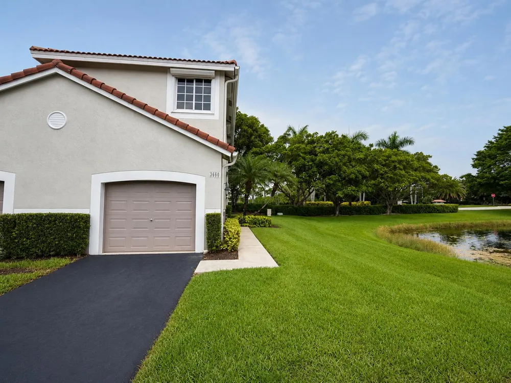 3660 San Simeon Circle Weston, FL 33331