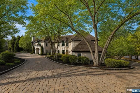 66 Hoover Drive