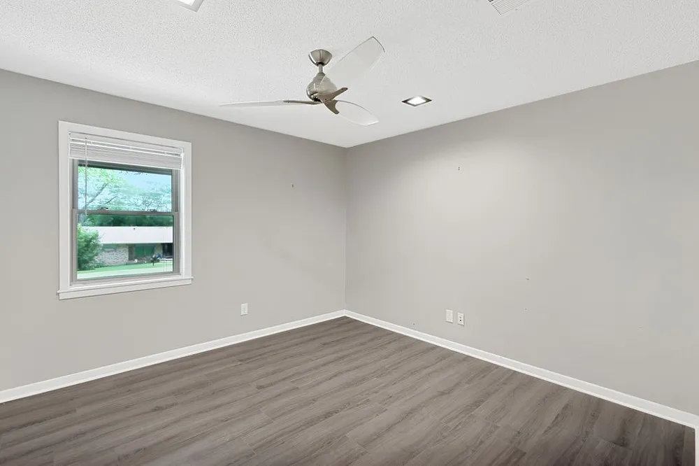 4116 Lakeshore Drive Lone Star, TX 75668