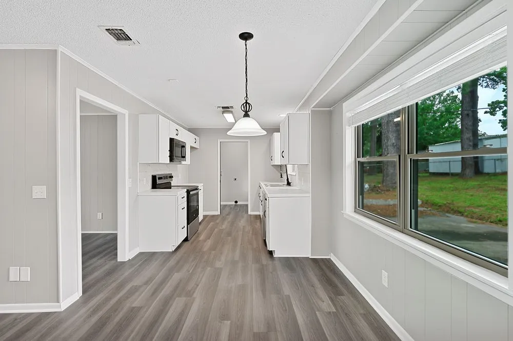4116 Lakeshore Drive Lone Star, TX 75668