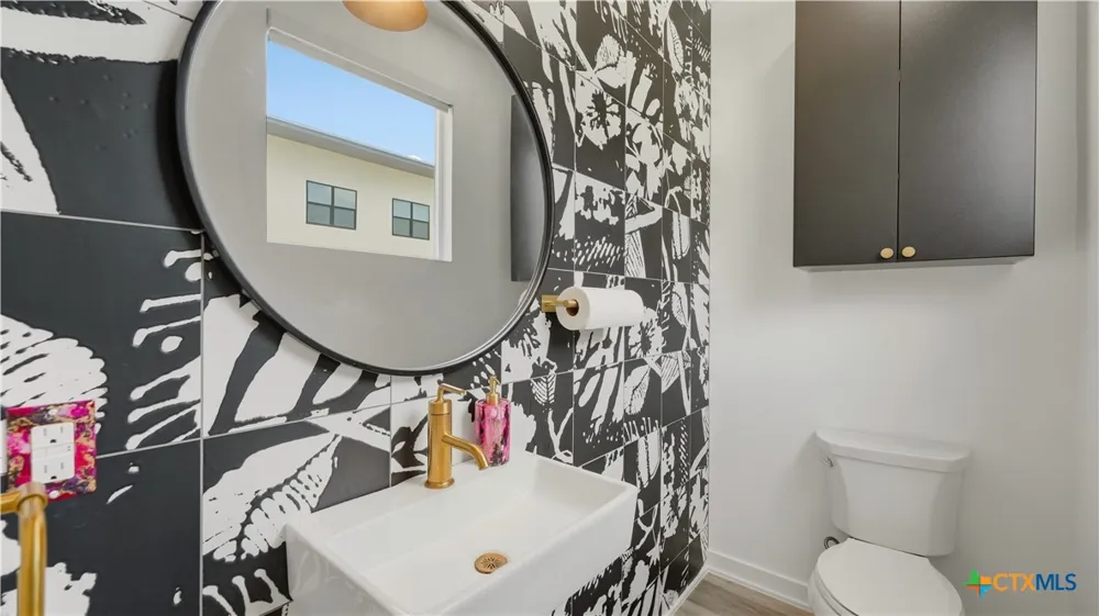 653 Stadtbach Street New Braunfels, TX 78130
