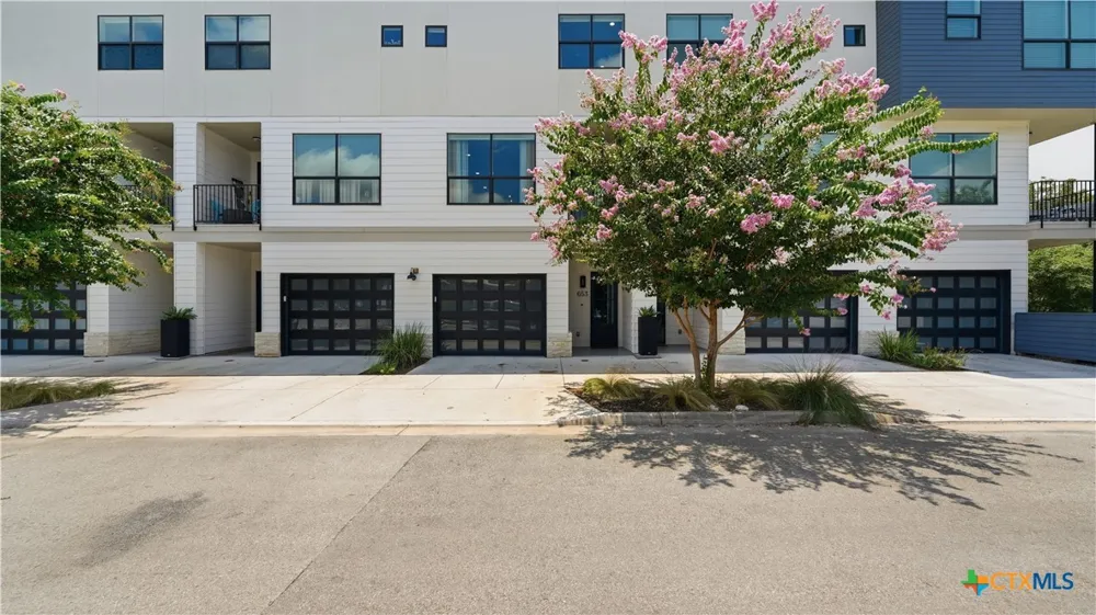 653 Stadtbach Street New Braunfels, TX 78130