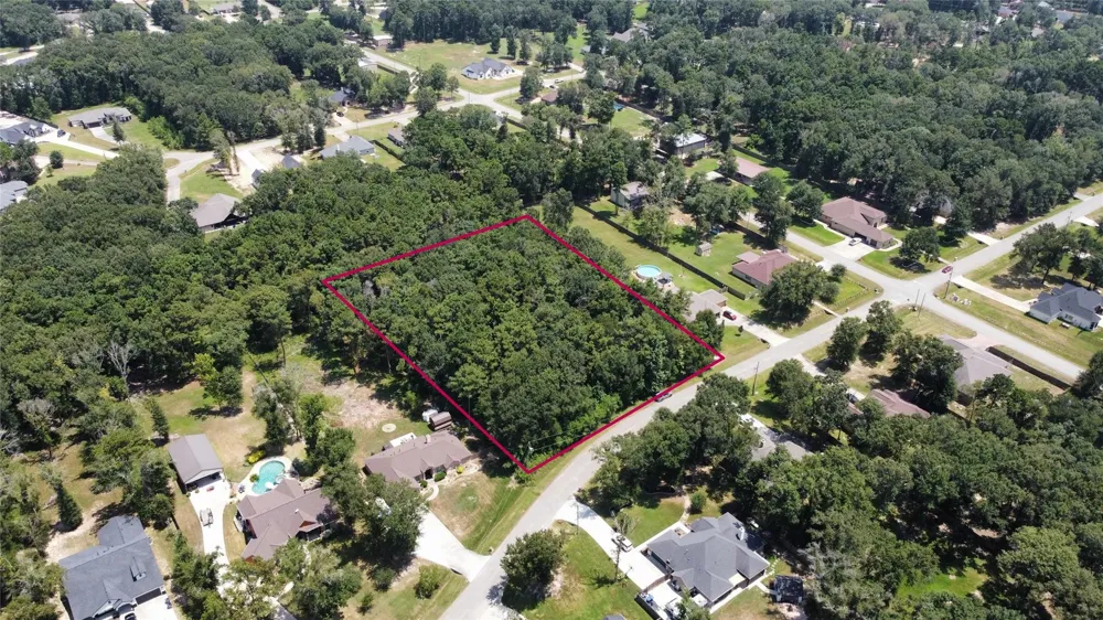 17019 N Mesa Dr Splendora, TX 77372