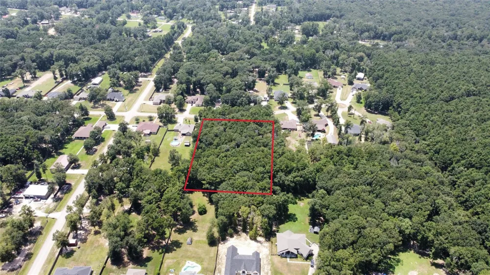 17019 N Mesa Dr Splendora, TX 77372
