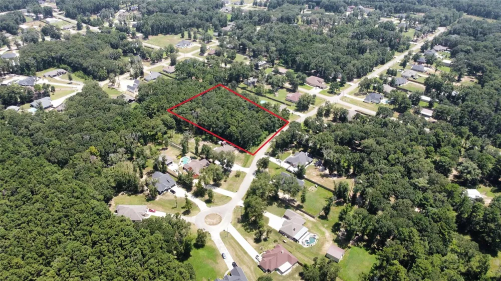 17019 N Mesa Dr Splendora, TX 77372