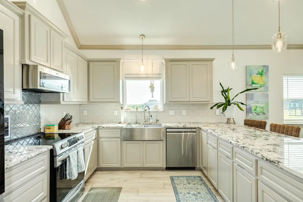 2631 Blue Water Hwy Surfside Beach, TX 77541
