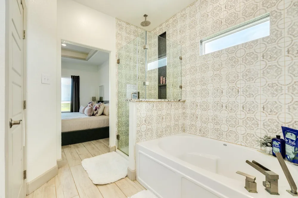 2631 Blue Water Hwy Surfside Beach, TX 77541