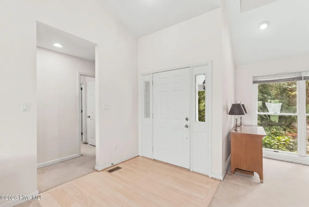 270 Oakleaf Drive Pine Knoll Shores, NC 28512