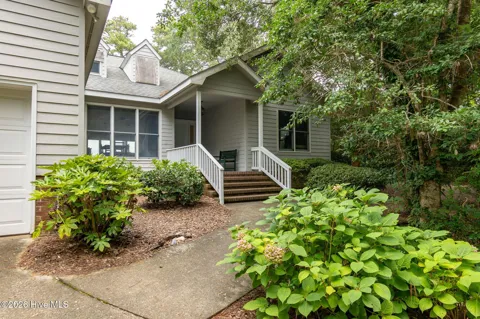 270 Oakleaf Drive