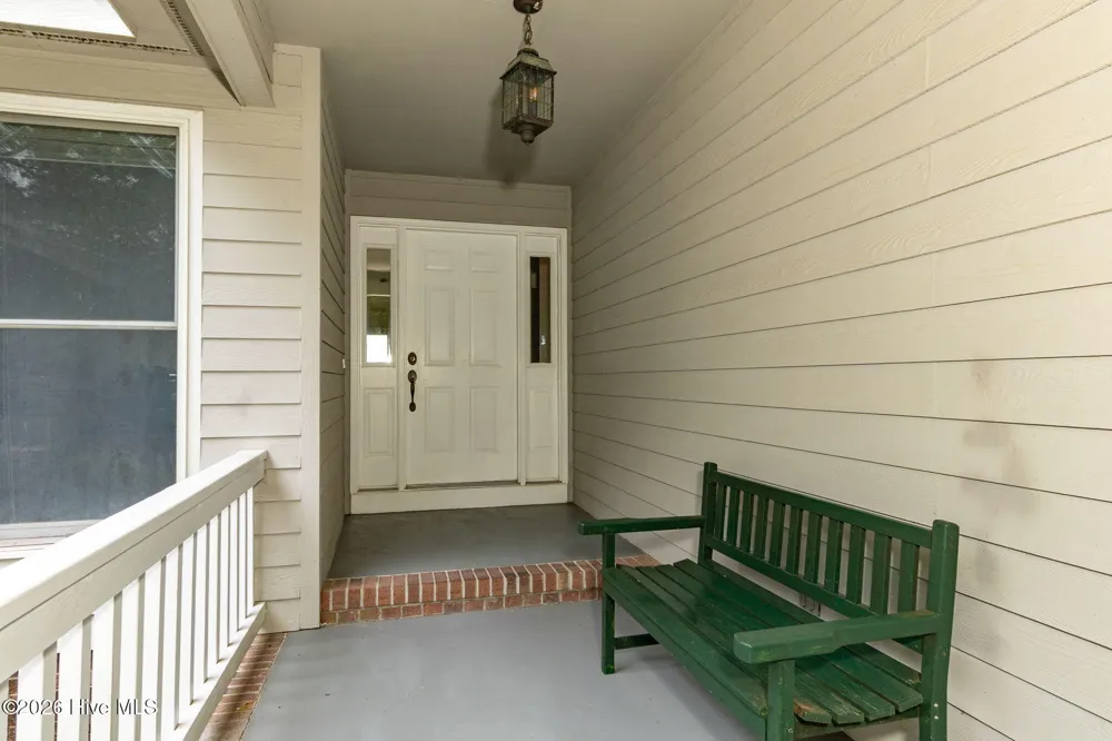 270 Oakleaf Drive Pine Knoll Shores, NC 28512